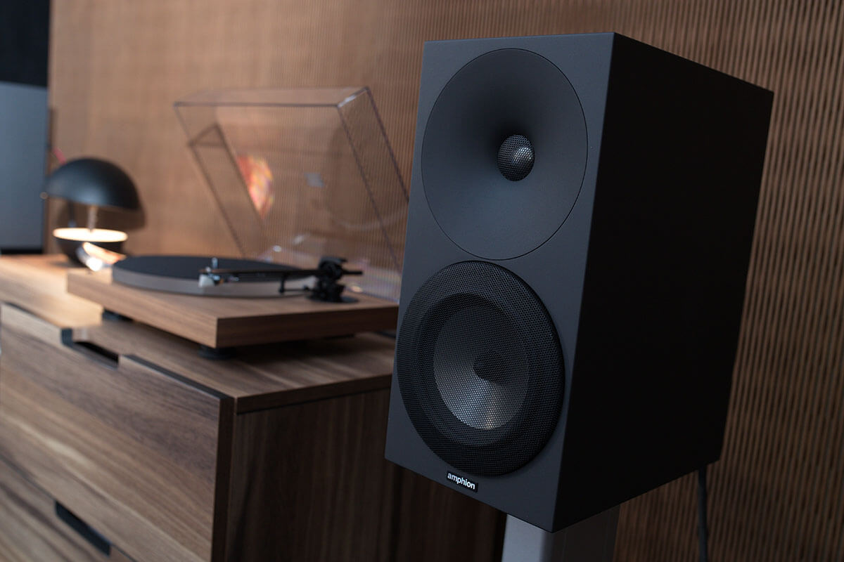 Amphion Argon3S Bookshelf Loudspeaker Black Lifestyle