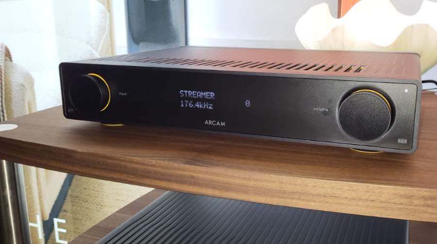 Arcam A25 Integrated Amplifier