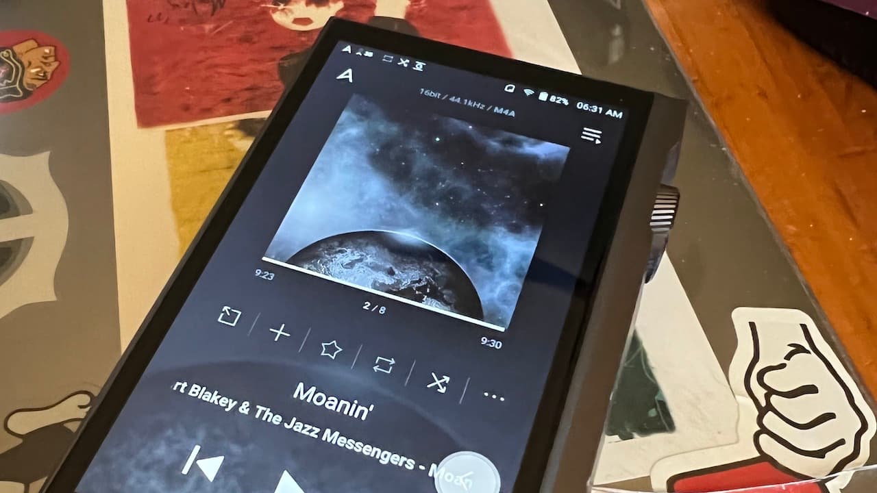 Astell&Kern Kann Max DAP Playing