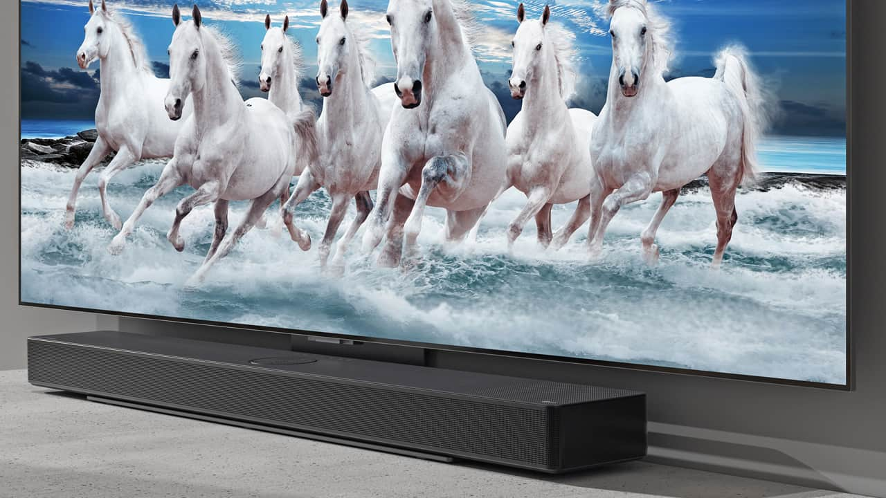 2023 LG SC9 Soundbar Angle