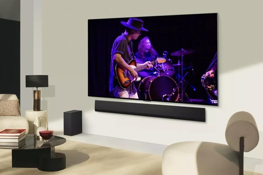 LG SG10TY Soundbar with wireless subwoofer lifestyle