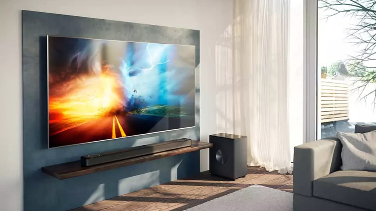 Philips Fidelio FB1 and FW1 Soundbar Lifestyle