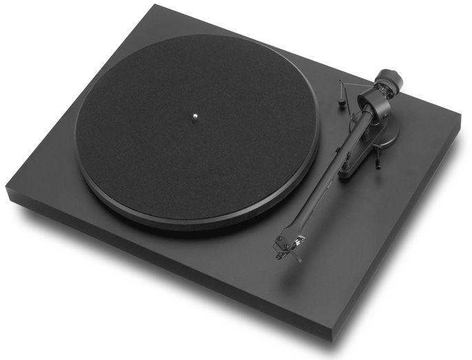 Pro-Ject Debut Carbon Turntable