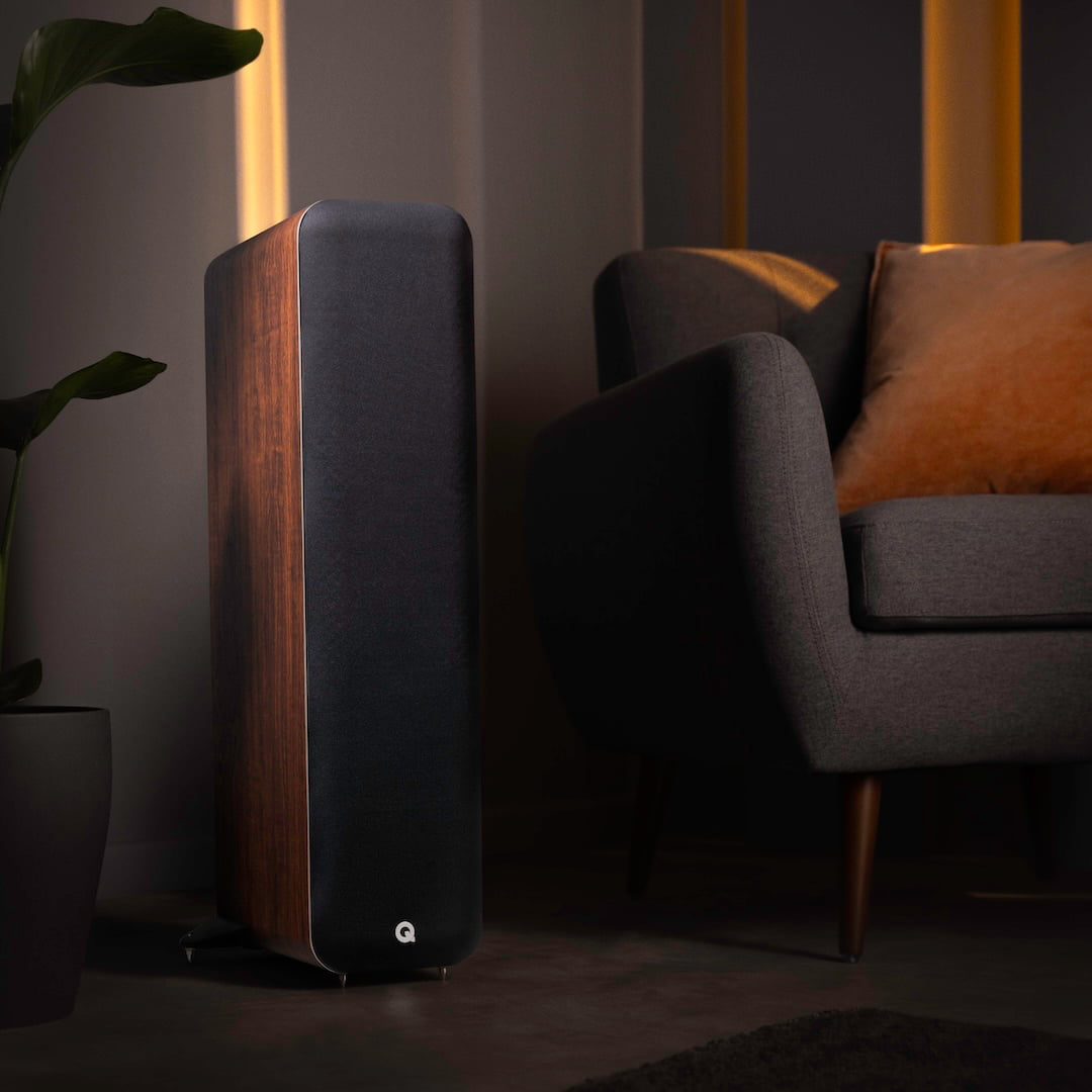 Q Acoustics M40 Micro Tower Wireless Speaker in Walnut